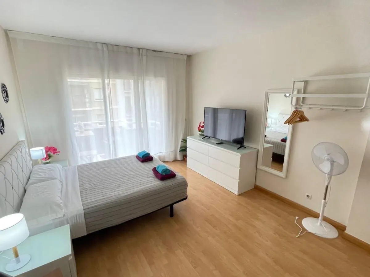 Bed & Breakfast Paris Habitaciones Barcelona Spain